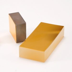 Cylindrical gold-coated mirror1